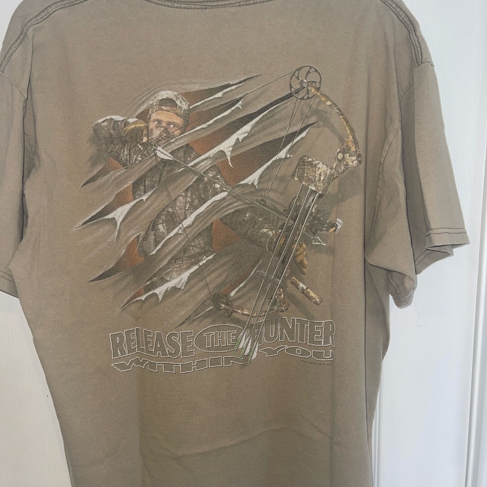Men's Brown Graphic Hunting T-Shirt - Release The Hunter
